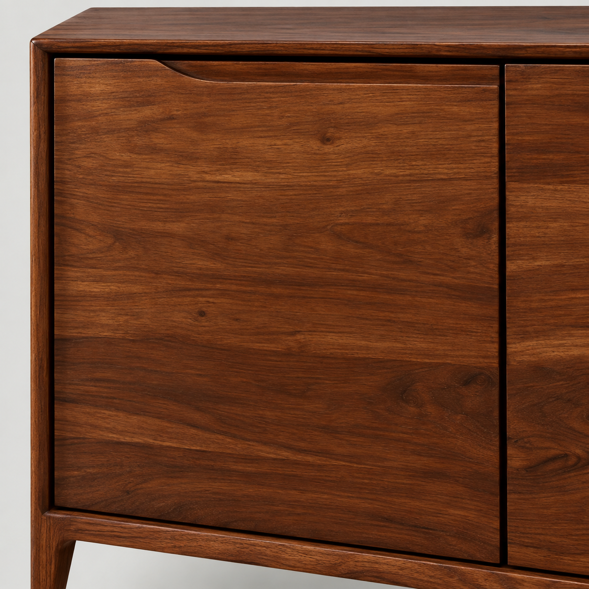 Modern Wooden Sideboard with Three Drawers in dark walnut finish – material and detail close-up